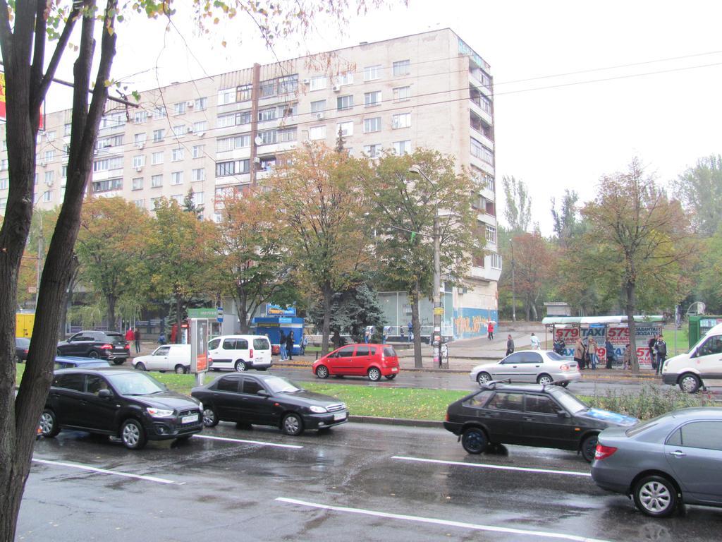 Apartment On Sobornyi Avenue Zaporizhia Extérieur photo